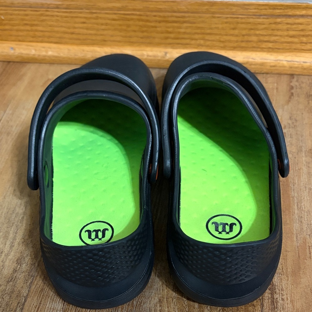 Deedlite black lightweight, slip resistant waterproof clogs work shoes size 7 - Picture 5 of 8